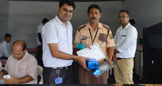 blood-donation-camp-netweb-4-2016