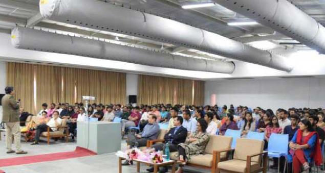 innuvate-2017-navrachna-university-3