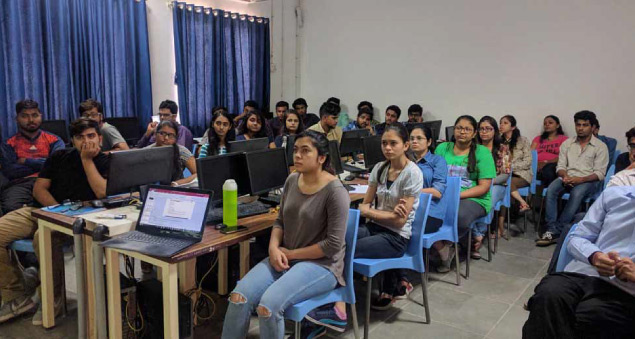 java-navrachana-university-2