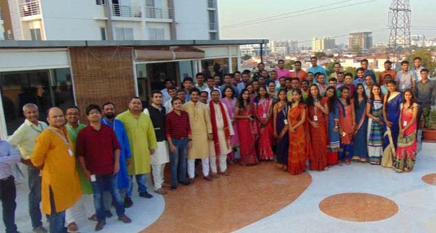netweb-celebrated-diwali-2017-1